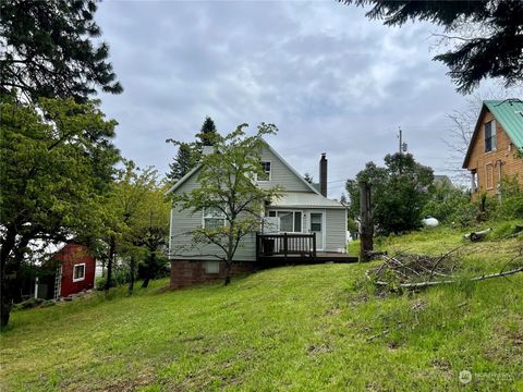 A home in Roslyn