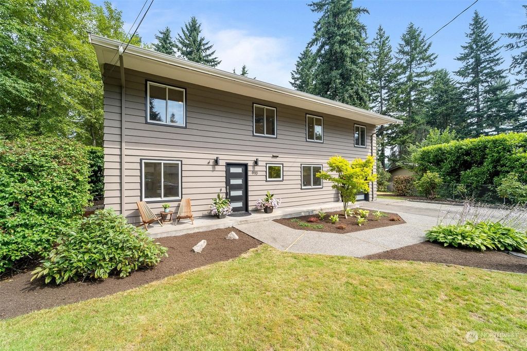 Photo of 9110 NE 179th Place, Bothell, WA 98011 (MLS # 2130784)