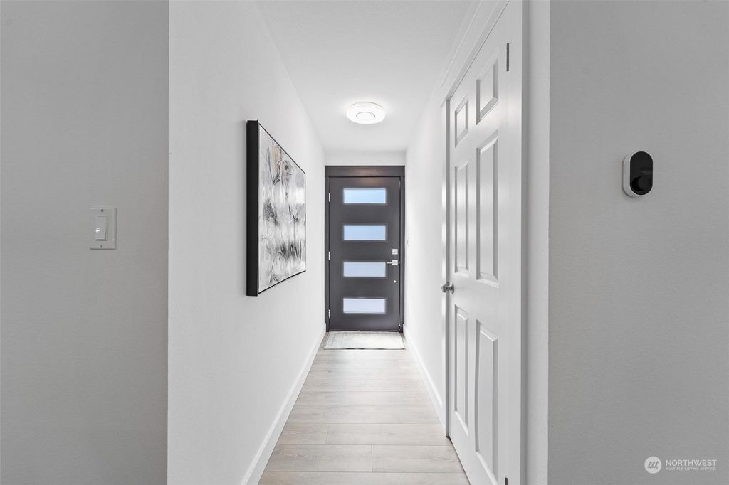 Photo of 9110 NE 179th Place, Bothell, WA 98011 (MLS # 2130784)