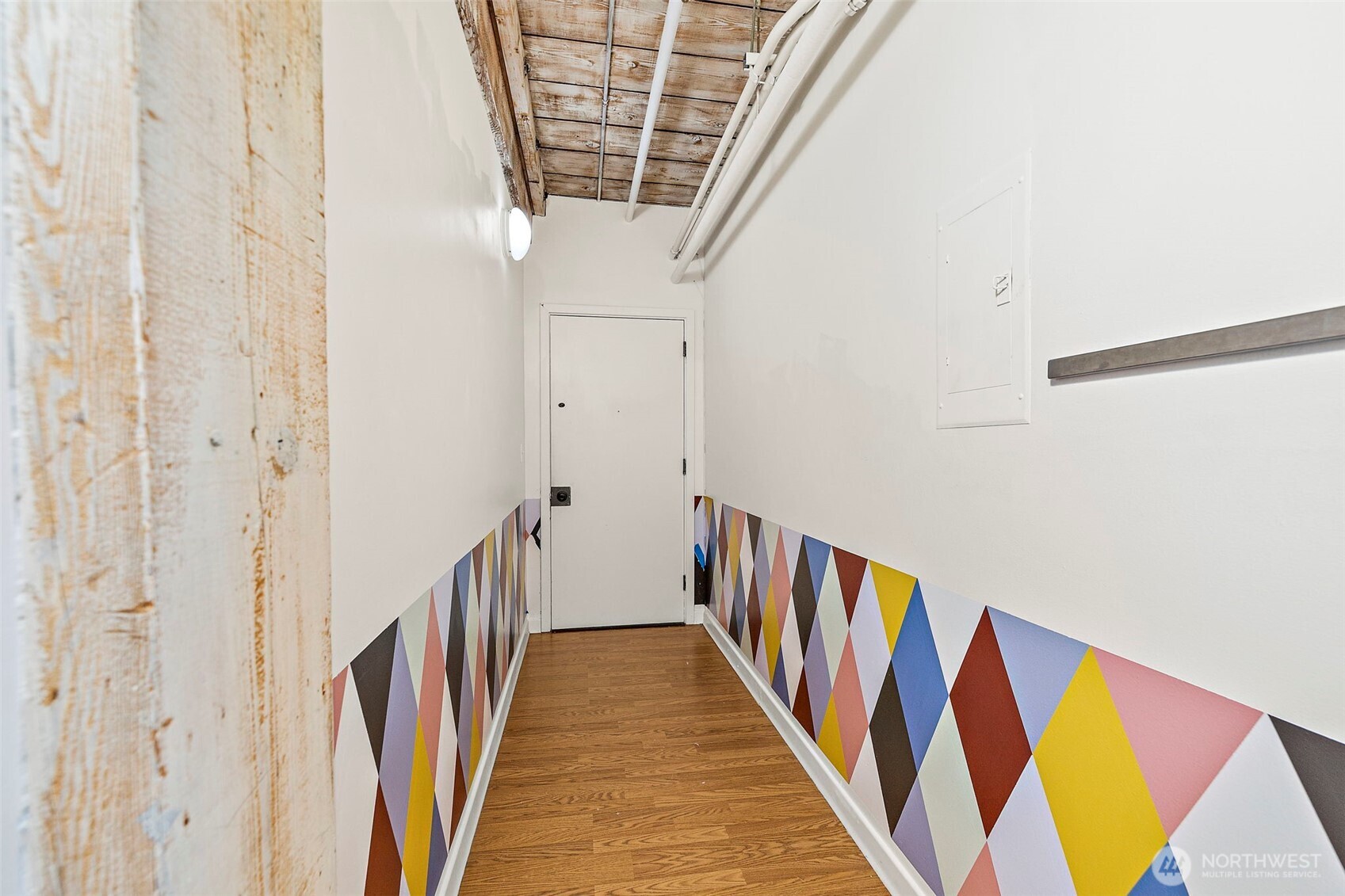 1507 Western Avenue R203