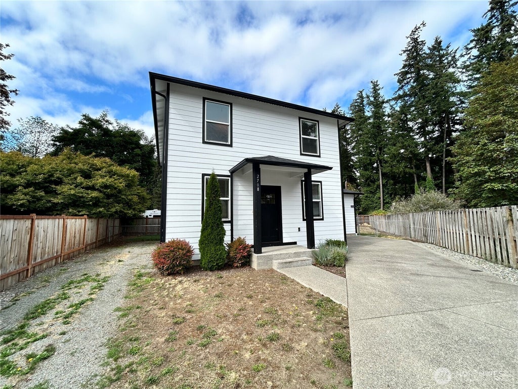 Photo of 2708 Alderbrook Court N, Puyallup, WA 98374 (MLS # 2585023)