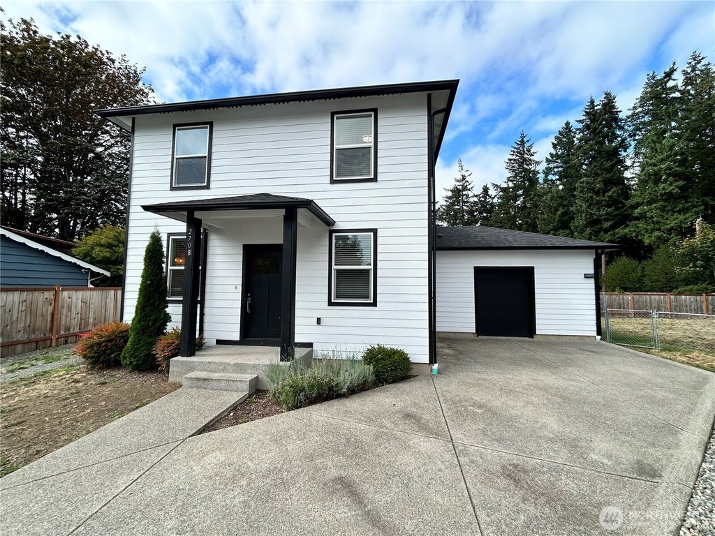 Photo of 2708 Alderbrook Court N, Puyallup, WA 98374 (MLS # 2585023)