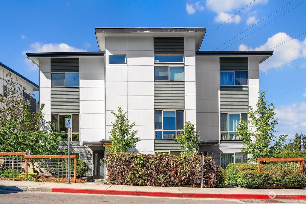 Photo of 4230 S Trenton Street, Seattle, WA 98118 (MLS # 2239408)