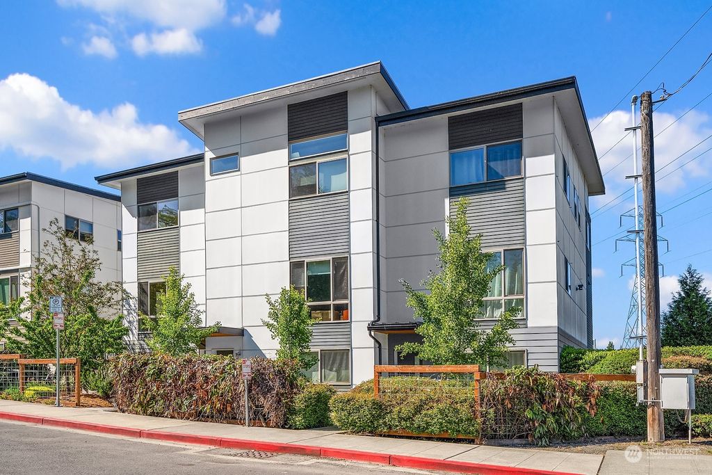 Photo of 4230 S Trenton Street, Seattle, WA 98118 (MLS # 2239408)