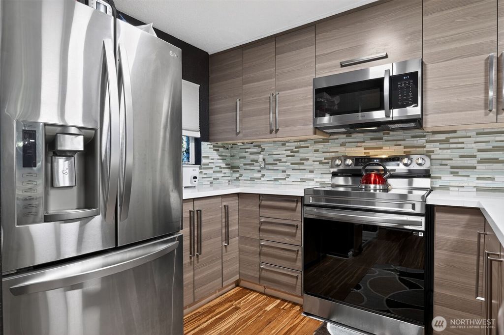 Photo of 25131 98th Place S #B110, Kent, WA 98030 (MLS # 2498602)