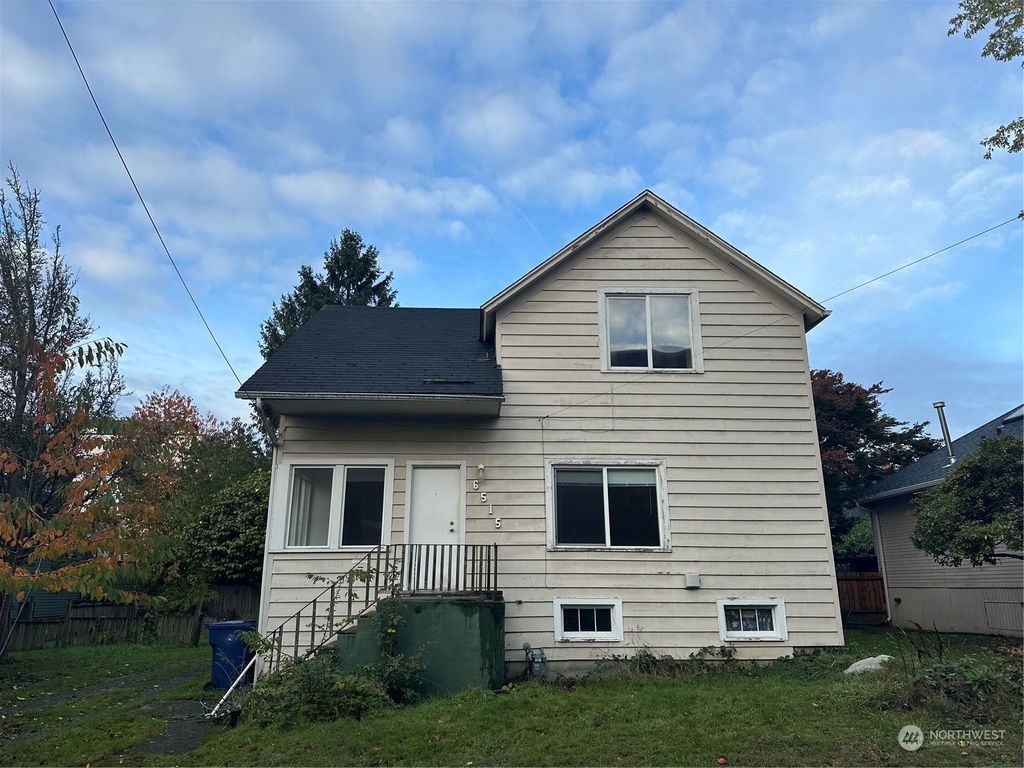 Photo of 6515 19th Avenue NW, Seattle, WA 98117 (MLS # 2307635)