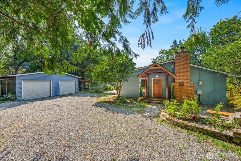 Photo of 24005 SE 132nd Way, Issaquah, WA 98027 (MLS # 2425401)