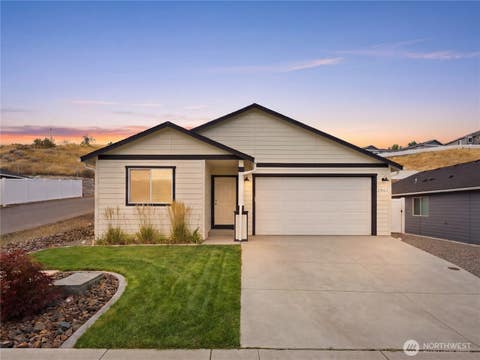 Photo of 2307 SE Sage Brooke Road, East Wenatchee, WA 98802 (MLS # 2559176)
