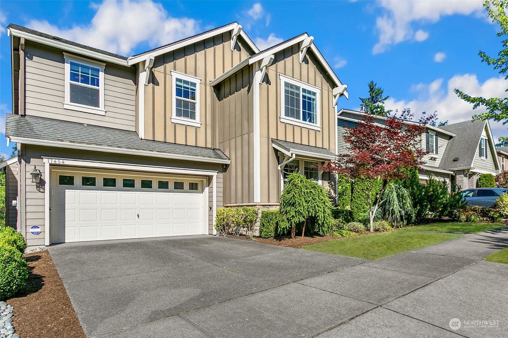 Photo of 17454 NE 98th Way, Redmond, WA 98052 (MLS # 2139474)