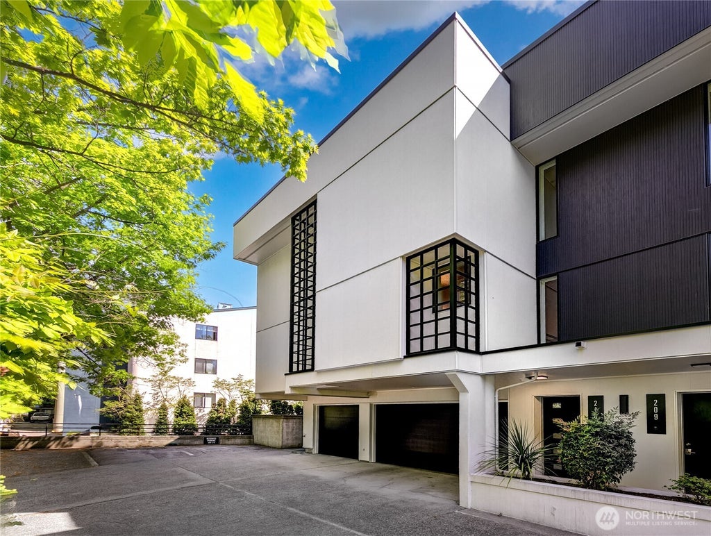 Photo of 2400 Aurora Avenue N #210, Seattle, WA 98109 (MLS # 2587850)