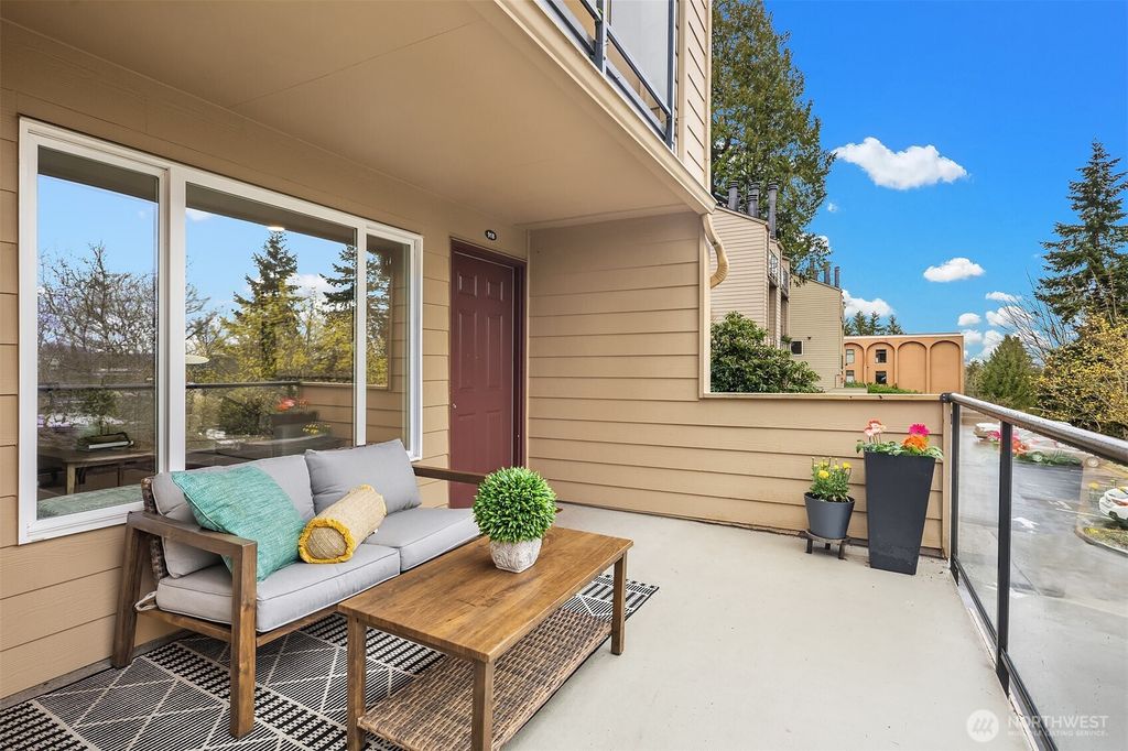 Photo of 2947 76th Avenue SE #91B, Mercer Island, WA 98040 (MLS # 2354901)