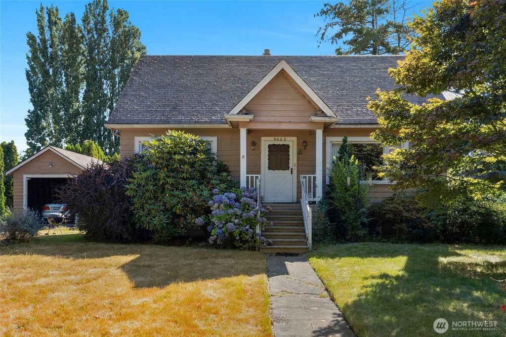 Photo of 9002 Corliss Avenue N, Seattle, WA 98103 (MLS # 2429289)