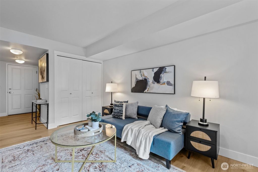 Photo of 118 107th Avenue NE #B101, Bellevue, WA 98004 (MLS # 2438253)