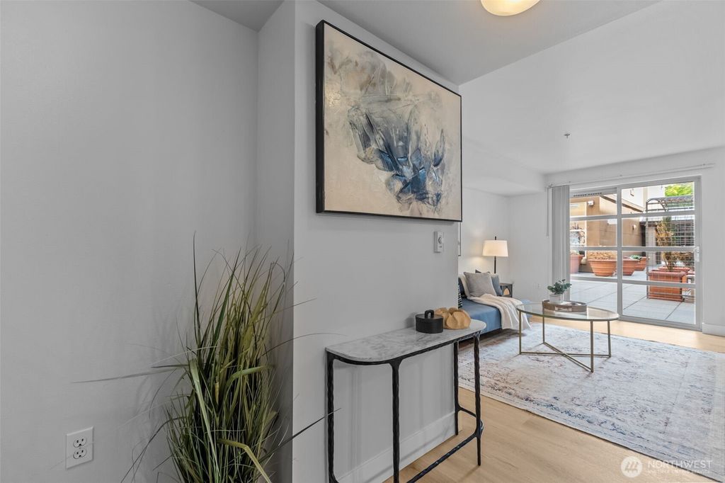 Photo of 118 107th Avenue NE #B101, Bellevue, WA 98004 (MLS # 2438253)