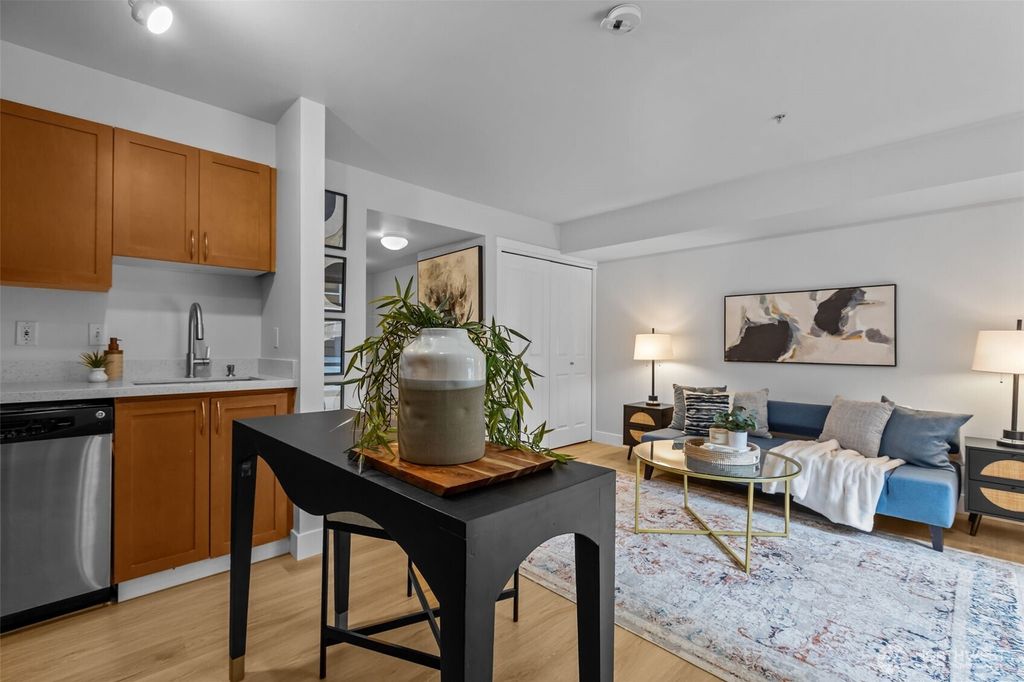 Photo of 118 107th Avenue NE #B101, Bellevue, WA 98004 (MLS # 2438253)