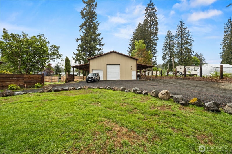 126 Tahoma Street W