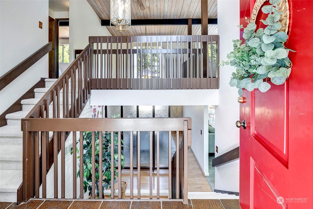 Photo of 7444 NE 120th Street, Kirkland, WA 98034 (MLS # 2141974)