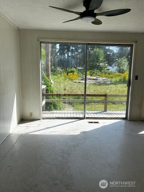 211 6th Avenue