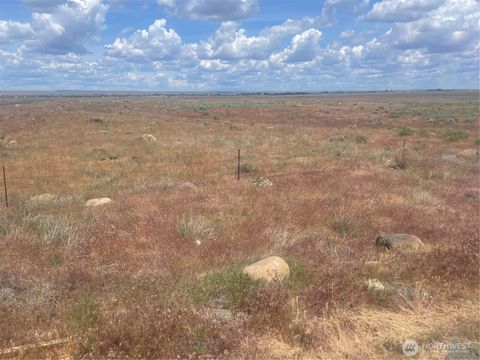 Photo of 0 NKA 161764000 Troutlodge & HWY 17 Road NE, Ephrata, WA 98823 (MLS # 2526227)