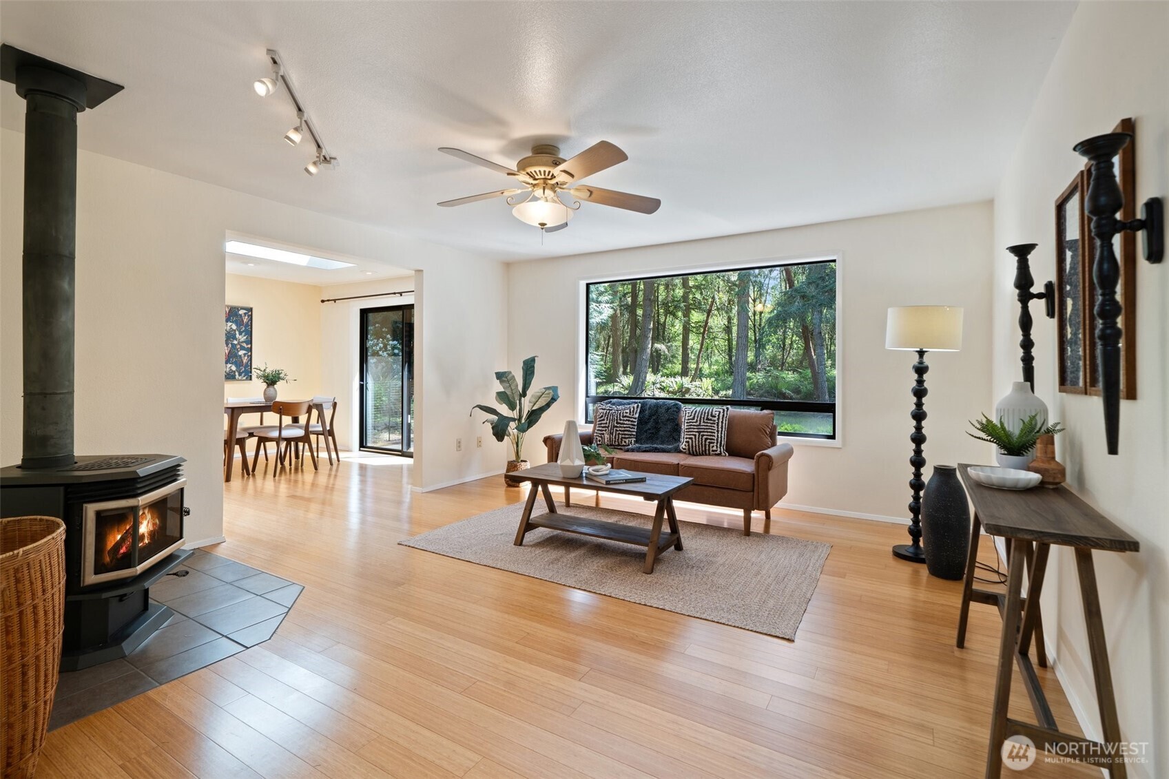 201 Pinecrest Drive