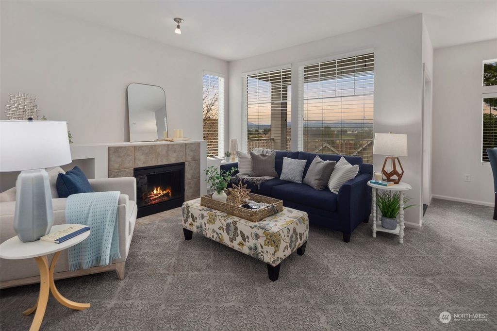 Photo of 21230 40th Way S #B, SeaTac, WA 98198 (MLS # 2296270)