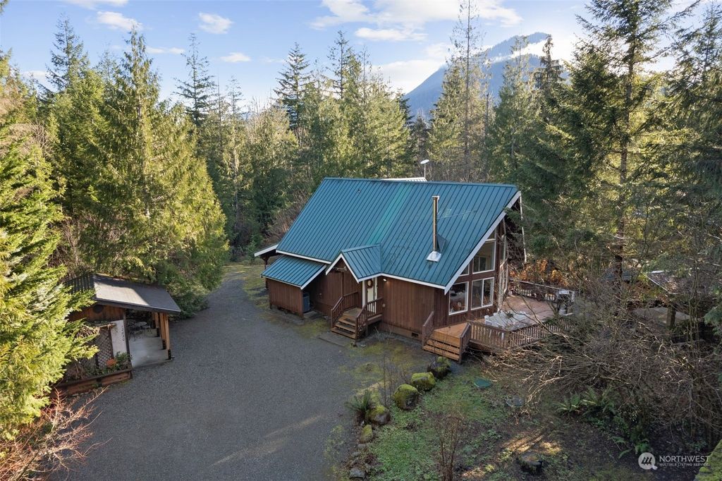 Photo of 12820 698th Avenue NE, Skykomish, WA 98288 (MLS # 2321176)