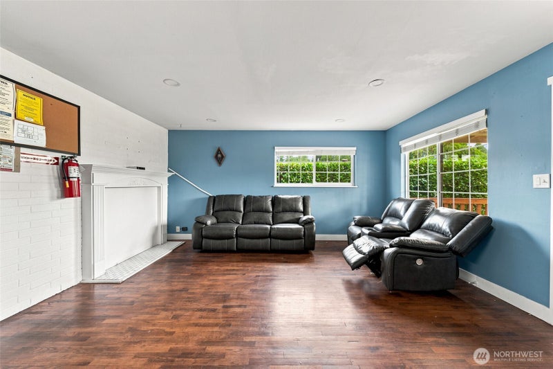 243 E 61st Street