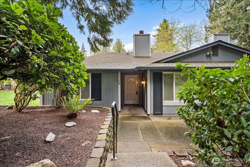 Photo of 506 S 321 Street #1A, Federal Way, WA 98003 (MLS # 2509397)