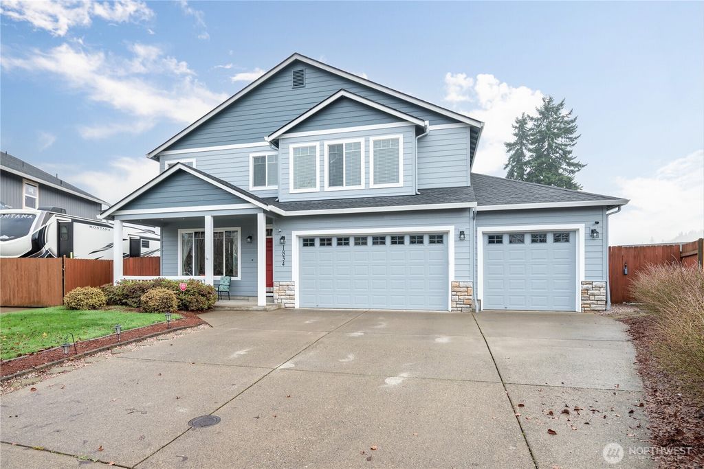 Photo of 1834 Island Drive, Longview, WA 98632 (MLS # 2460244)