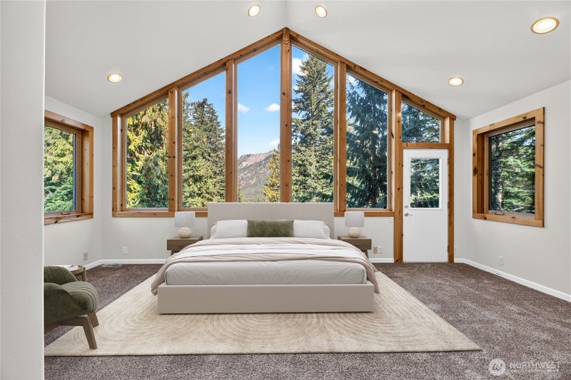 921 Snoqualmie Drive