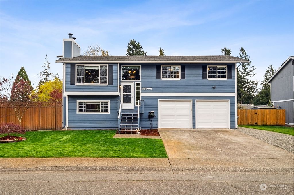 Photo of 25908 185th Place SE, Covington, WA 98042 (MLS # 2216620)