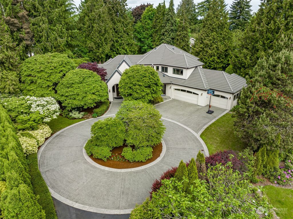 Photo of 2917 74th Avenue SE, Mercer Island, WA 98040 (MLS # 2228882)
