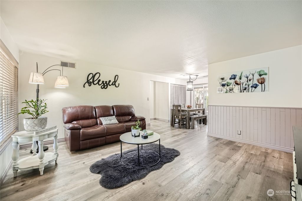 Photo of 2108 Queen Avenue NE, Renton, WA 98056 (MLS # 2232646)