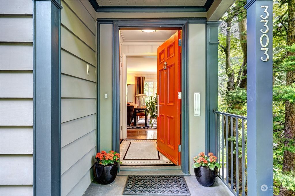 Photo of 3303 E Ford Place, Seattle, WA 98112 (MLS # 2247197)