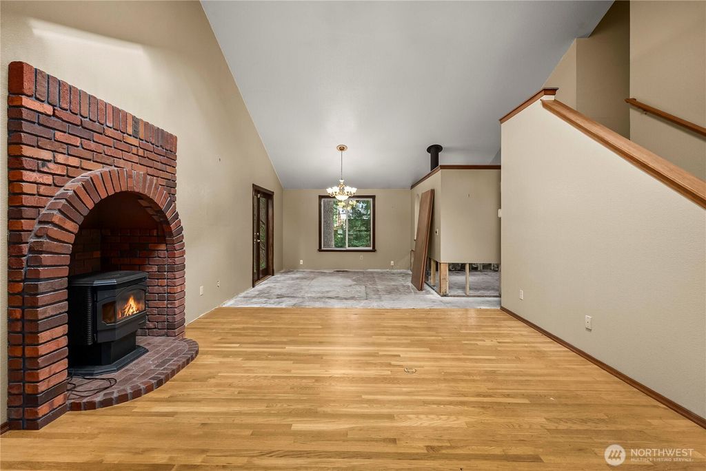 Photo of 1911 154th Street Ct E, Tacoma, WA 98445 (MLS # 2519161)