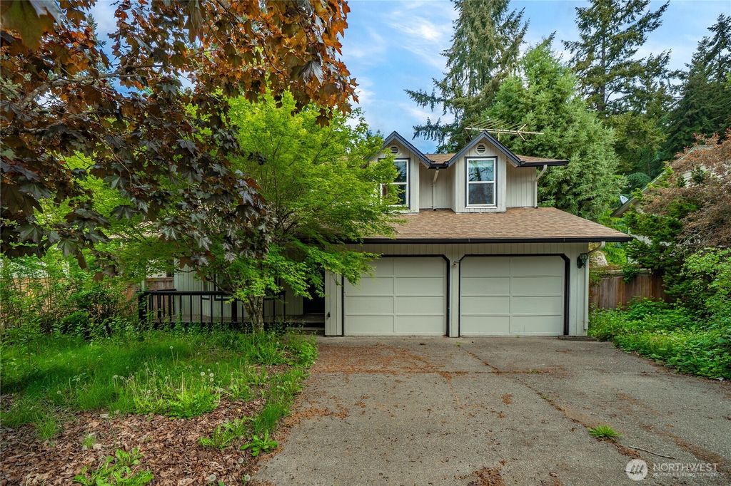 Photo of 1911 154th Street Ct E, Tacoma, WA 98445 (MLS # 2519161)