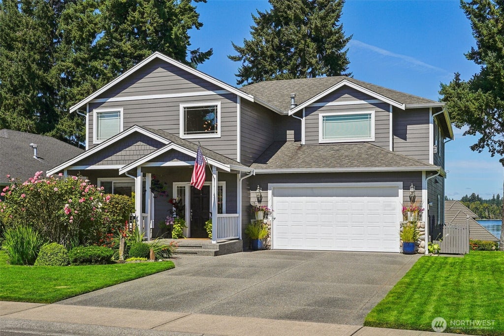 Photo of 9058 Eagle Point Loop Road SW, Lakewood, WA 98498 (MLS # 2546770)