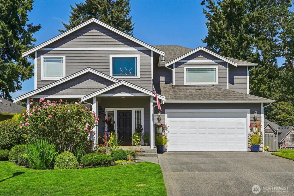 Photo of 9058 Eagle Point Loop Road SW, Lakewood, WA 98498 (MLS # 2546770)