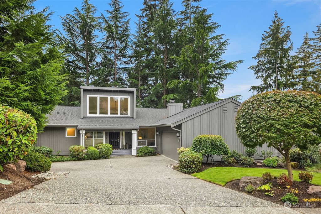 Photo of 14211 SE 60th Street, Bellevue, WA 98006 (MLS # 2300904)