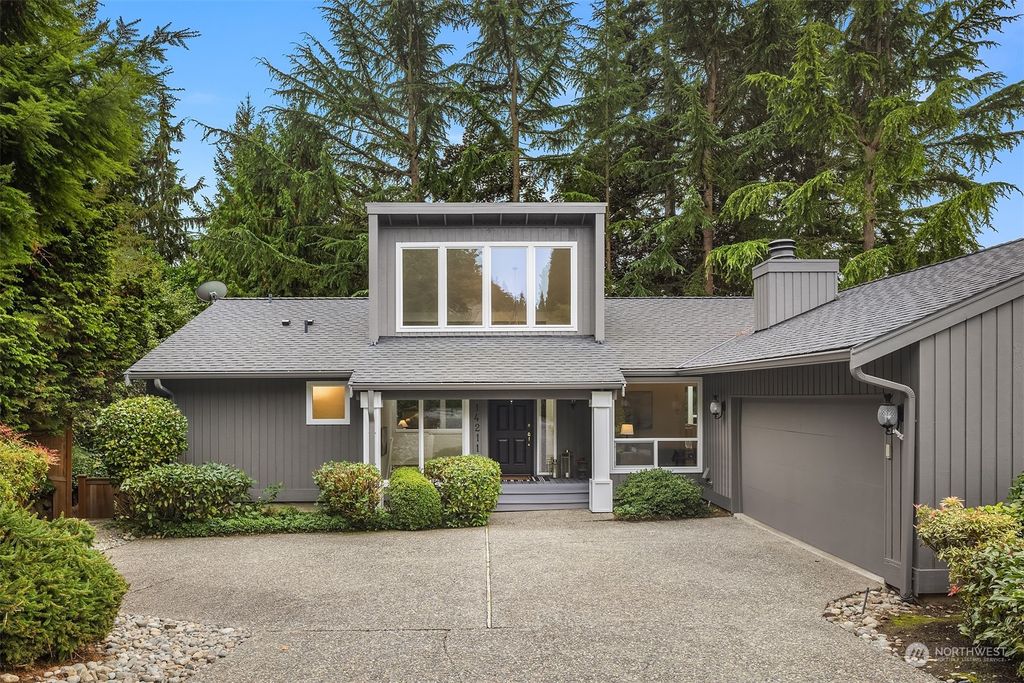 Photo of 14211 SE 60th Street, Bellevue, WA 98006 (MLS # 2300904)