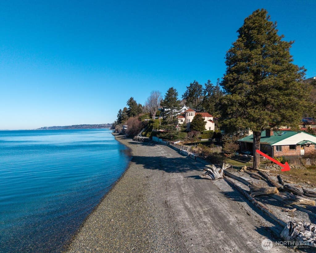 Photo of 702 S 280th Street, Des Moines, WA 98198 (MLS # 2535231)