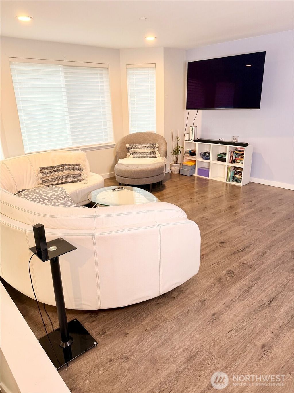 Photo of 20932 W 49th Avenue, Lynnwood, WA 98036 (MLS # 2451422)