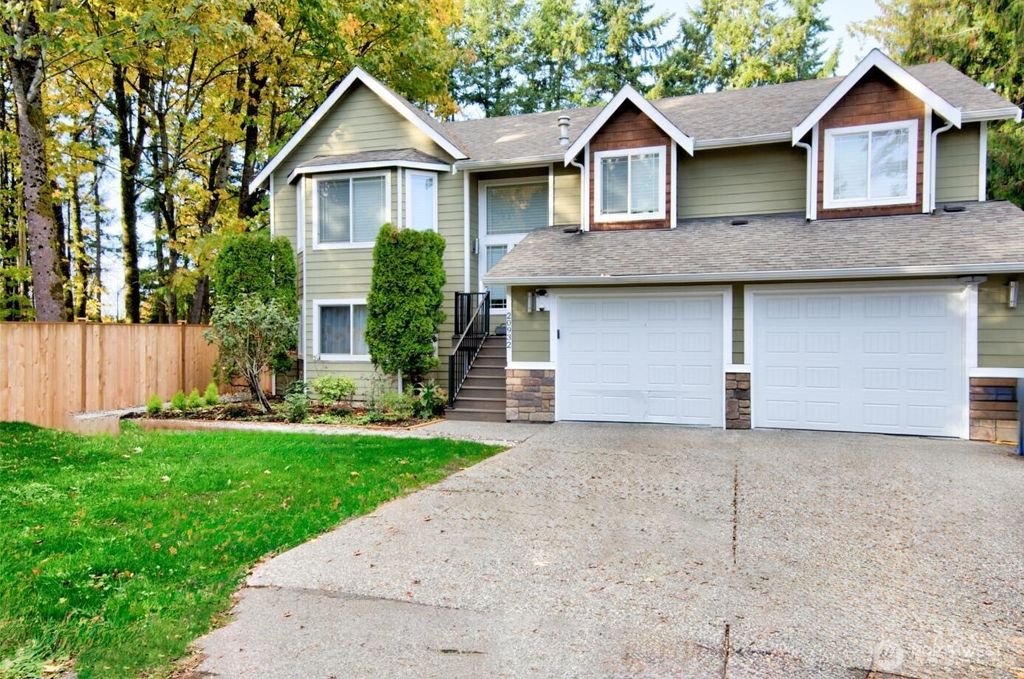 Photo of 20932 W 49th Avenue, Lynnwood, WA 98036 (MLS # 2451422)