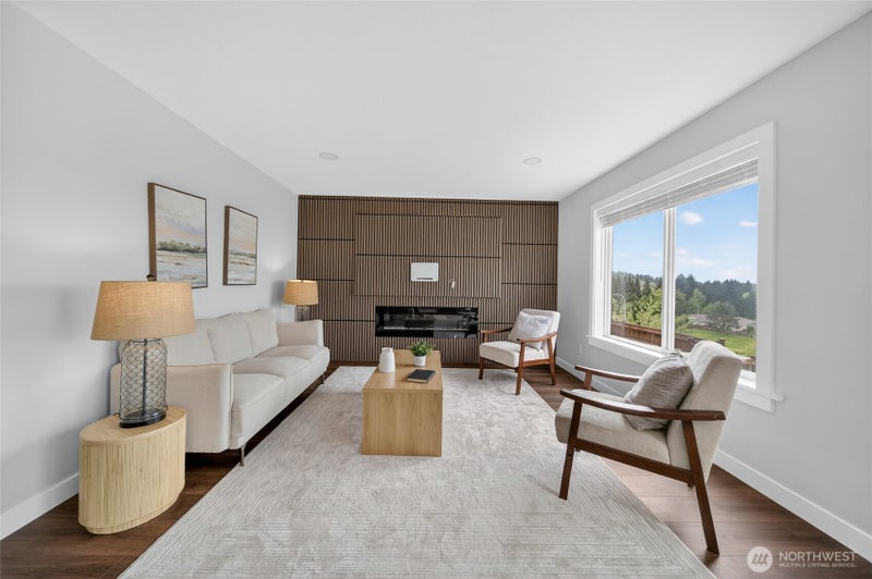 2807 V Court SE