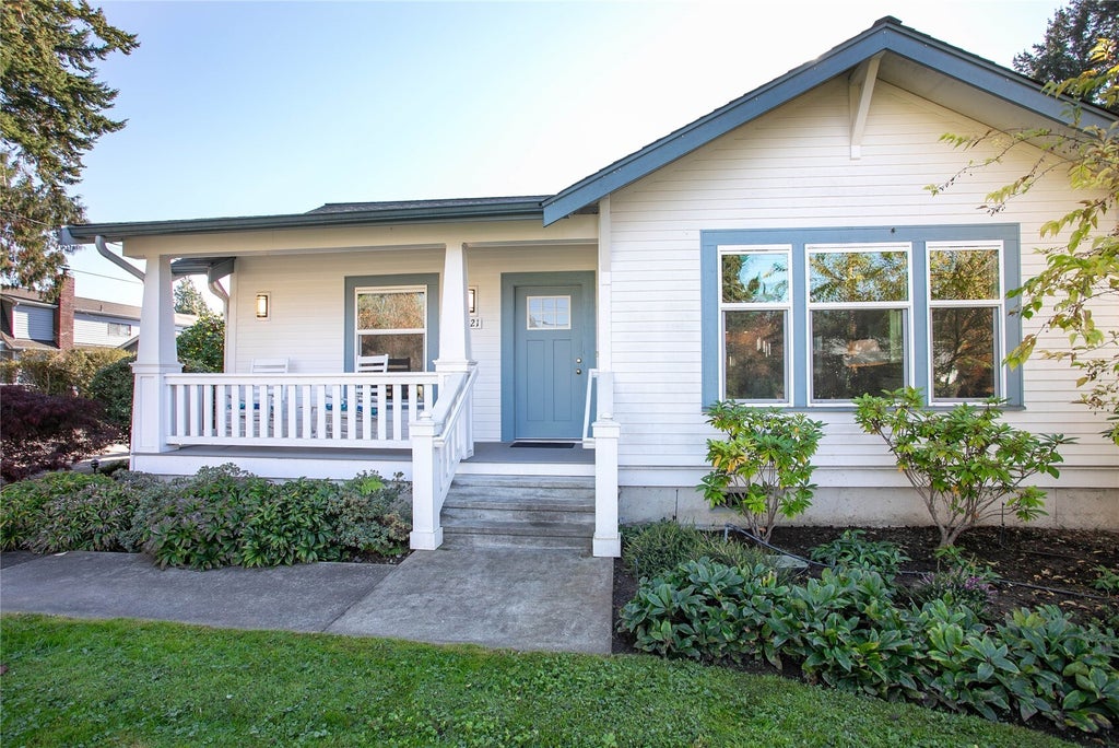 Photo of 3021 Cedarwood Avenue, Bellingham, WA 98225 (MLS # 2597518)