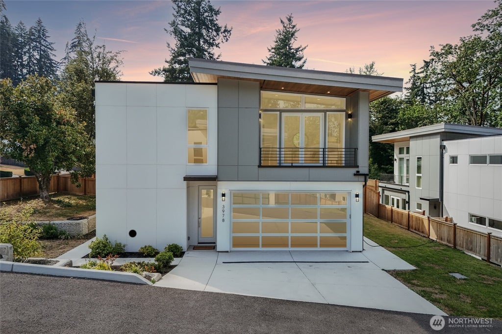 Photo of 3978 162nd Place SE, Bellevue, WA 98006 (MLS # 2554664)