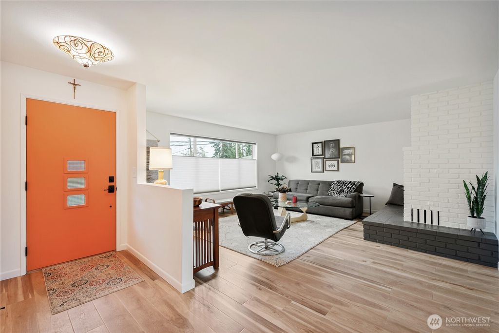 Photo of 2106 28th, Longview, WA 98632 (MLS # 2494081)