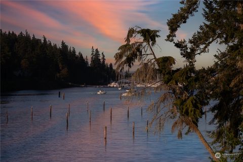 A home in Port Ludlow