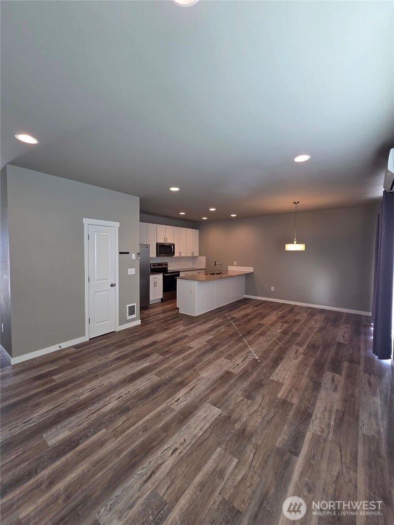 202 Scott Street A&B