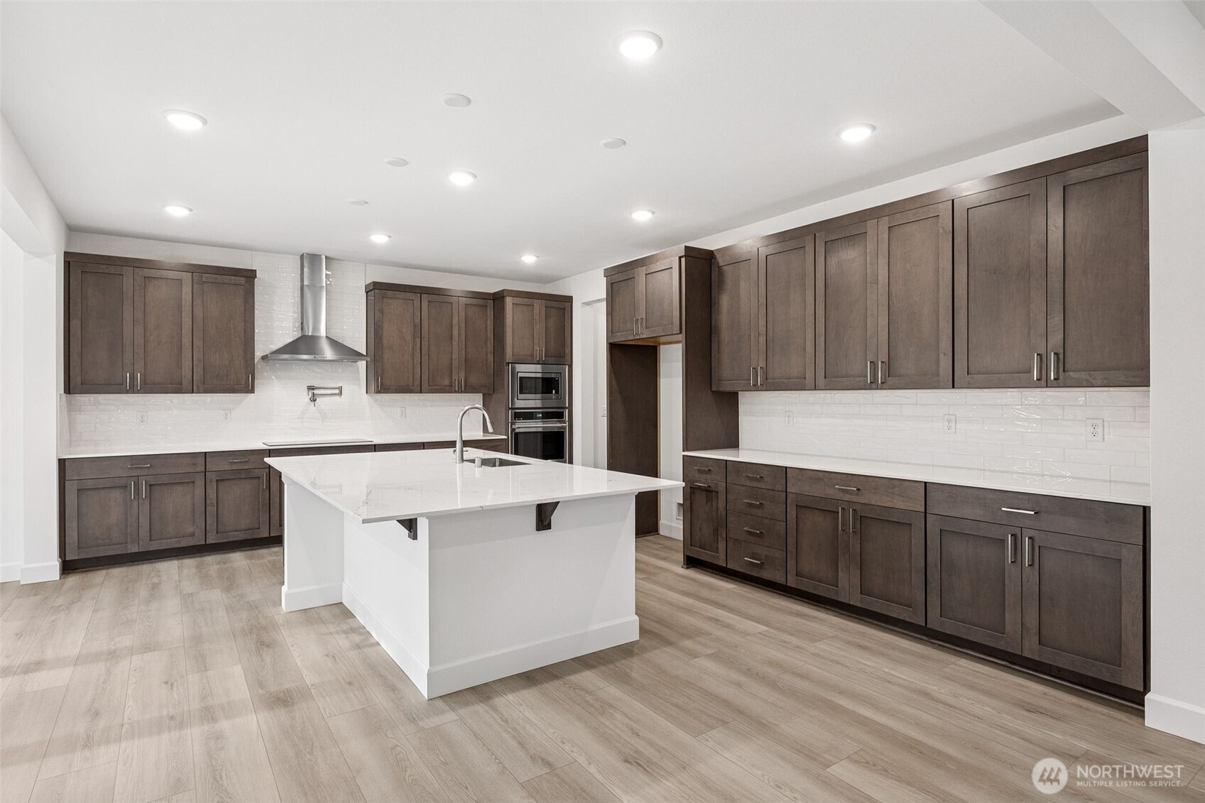 14546 203rd Avenue E 842